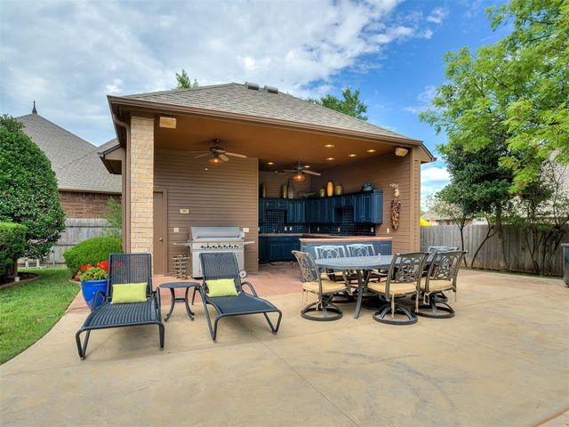 14808 Maplelake Drive, Edmond, OK 73013