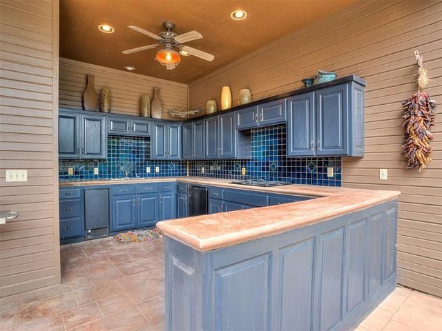 14808 Maplelake Drive, Edmond, OK 73013