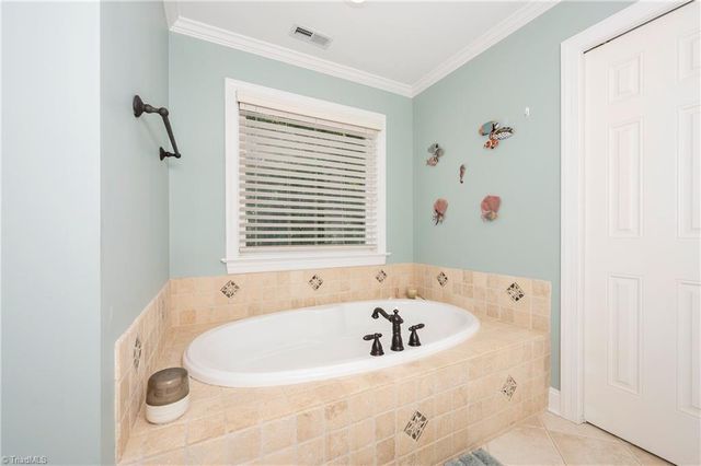 120 LaTrobe Court, Advance, NC 27006