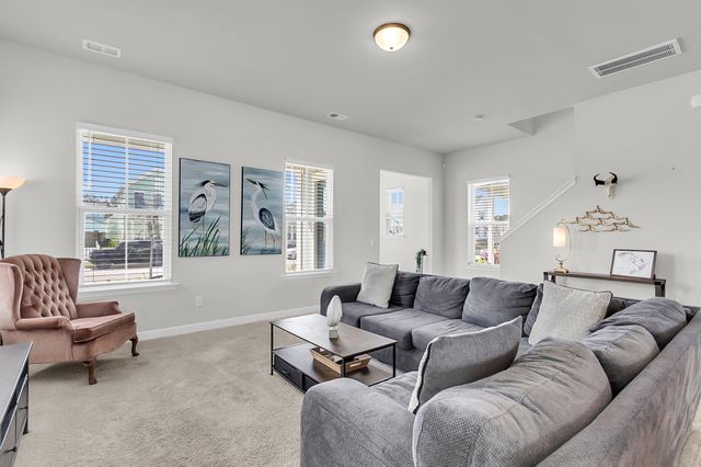 608 Blueway Avenue, Summerville, SC 29486