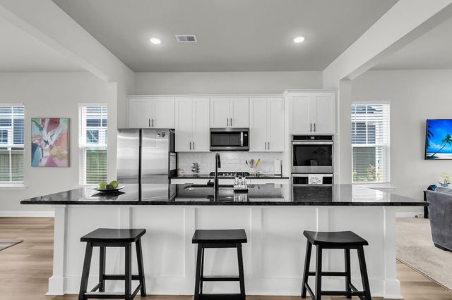 608 Blueway Avenue, Summerville, SC 29486