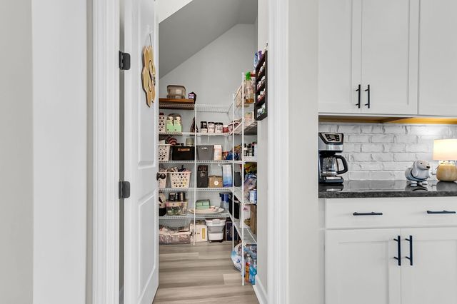 608 Blueway Avenue, Summerville, SC 29486