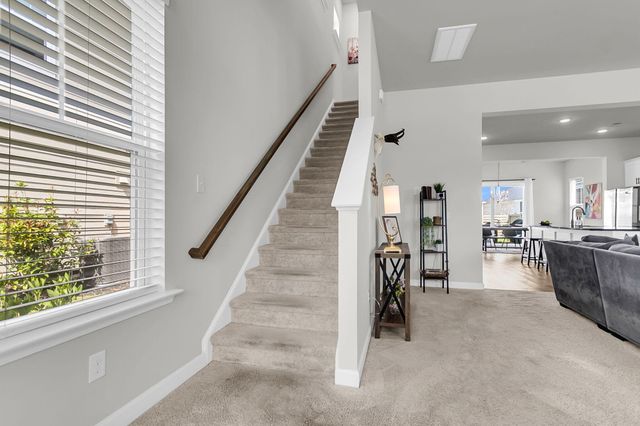 608 Blueway Avenue, Summerville, SC 29486