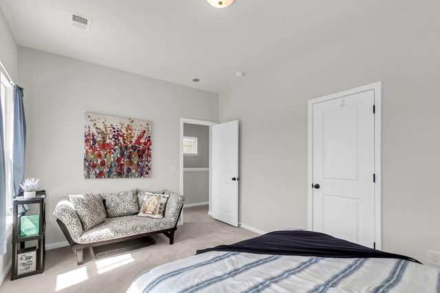 608 Blueway Avenue, Summerville, SC 29486