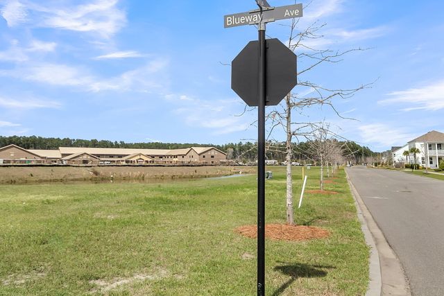 608 Blueway Avenue, Summerville, SC 29486