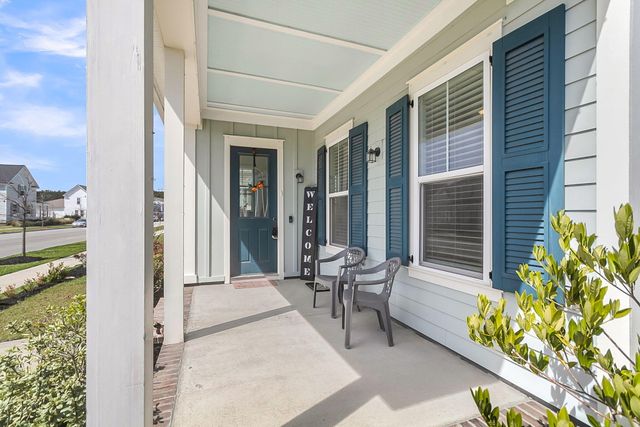 608 Blueway Avenue, Summerville, SC 29486