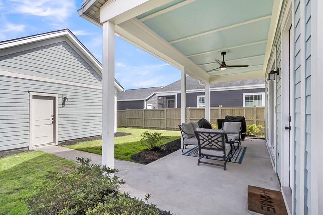 608 Blueway Avenue, Summerville, SC 29486