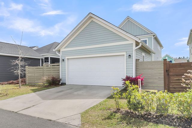 608 Blueway Avenue, Summerville, SC 29486