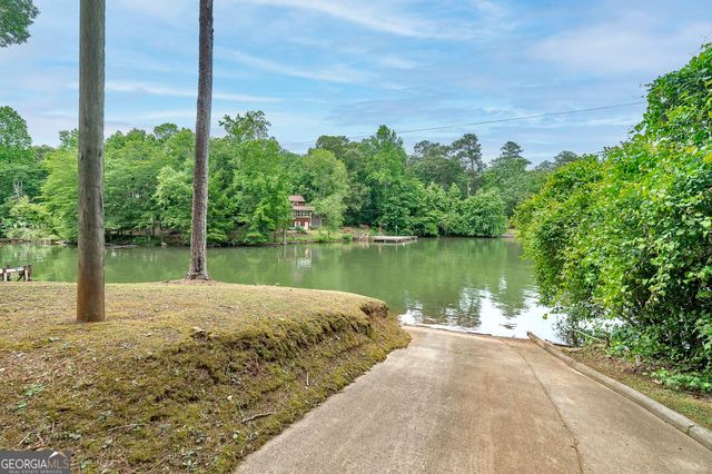 207 Quail Trail, Jackson, GA 30233