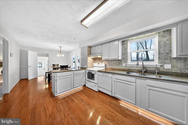 38 STALLION DR, Newark, DE 19713