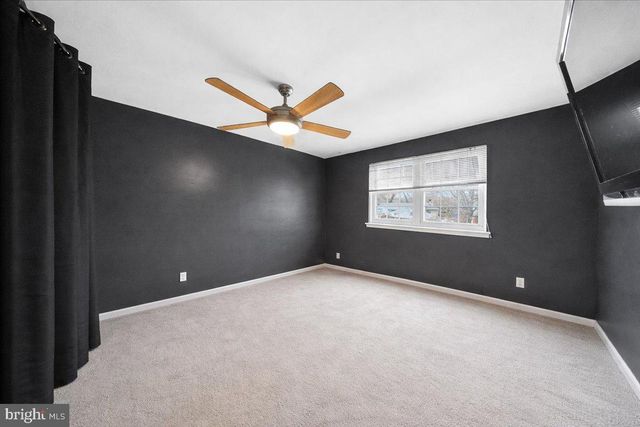 38 STALLION DR, Newark, DE 19713