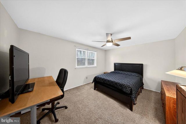38 STALLION DR, Newark, DE 19713