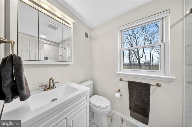 38 STALLION DR, Newark, DE 19713