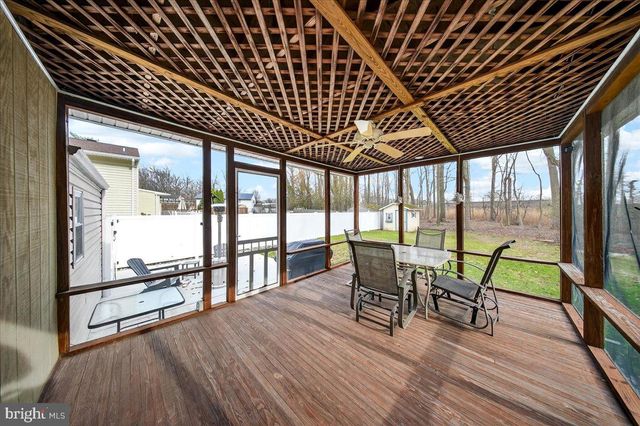 38 STALLION DR, Newark, DE 19713