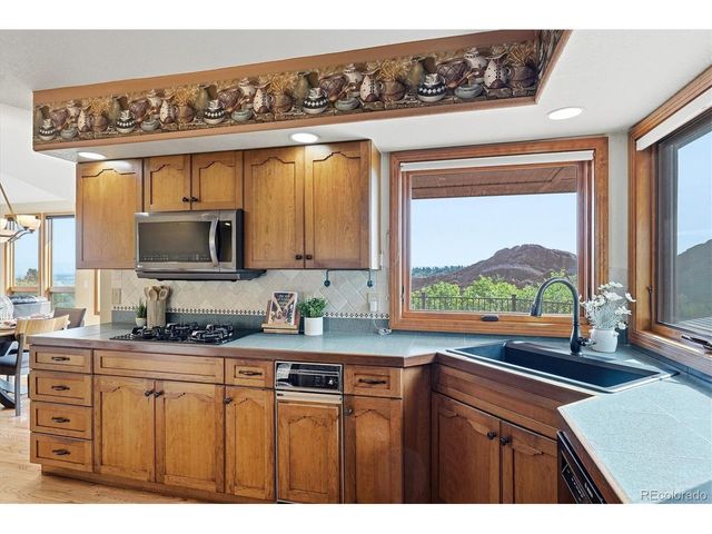 10562 Sandstone Run, Littleton, CO 80125