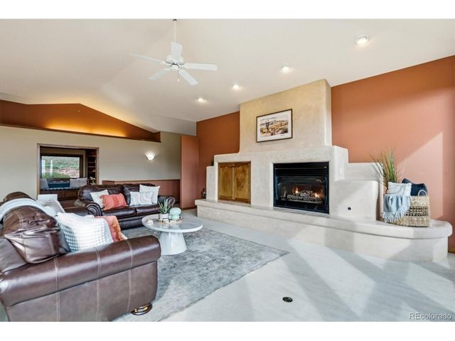 10562 Sandstone Run, Littleton, CO 80125