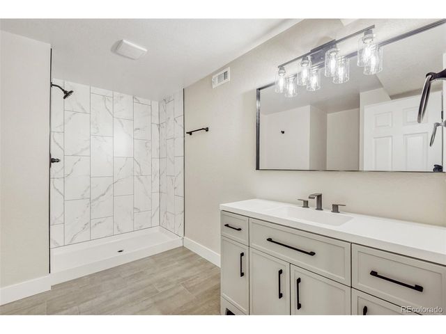 8344 E Radcliff Ave 395, Denver, CO 80237