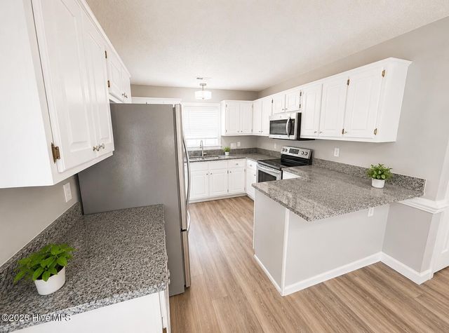 327 Johnson Lane, Winterville, NC 28590