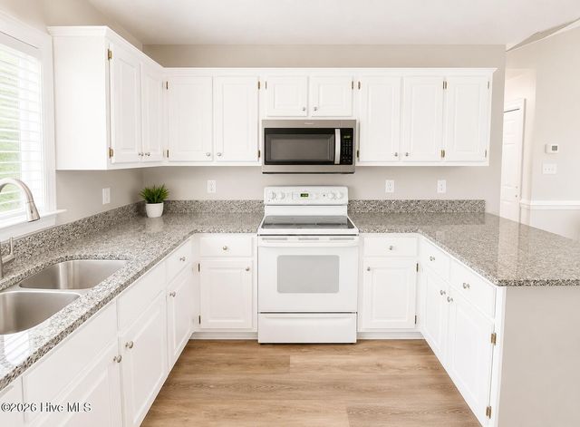 327 Johnson Lane, Winterville, NC 28590