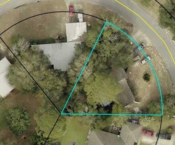 69 NE Laurie Drive, Fort Walton Beach, FL 32548