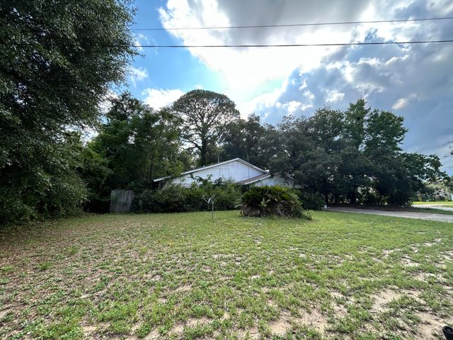 69 NE Laurie Drive, Fort Walton Beach, FL 32548