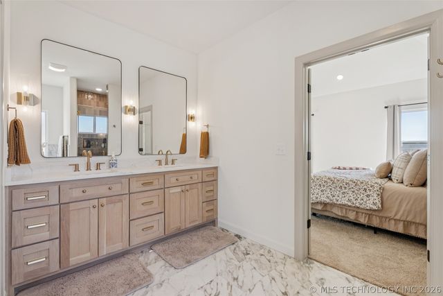 29322 E 106th Street S, Coweta, OK 74429