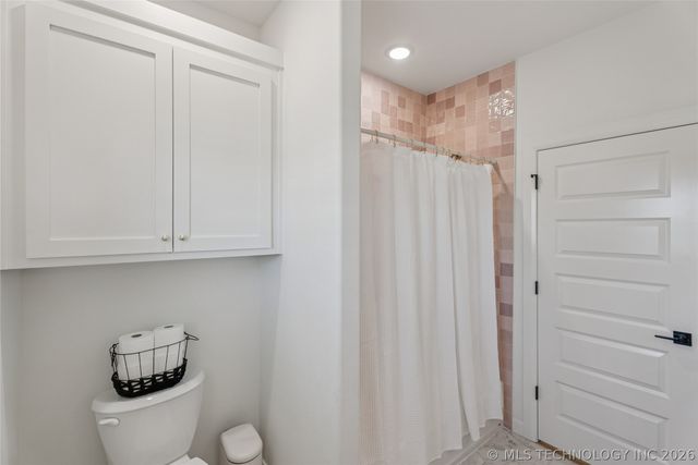 29322 E 106th Street S, Coweta, OK 74429