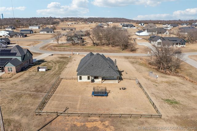29322 E 106th Street S, Coweta, OK 74429