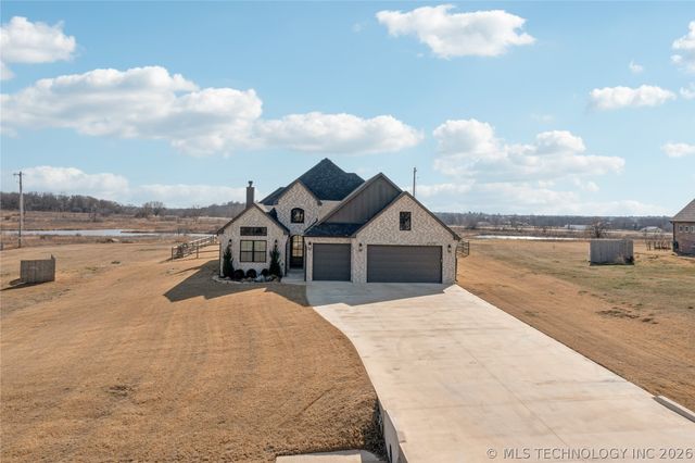 29322 E 106th Street S, Coweta, OK 74429