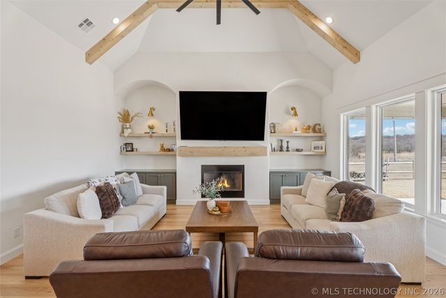 29322 E 106th Street S, Coweta, OK 74429