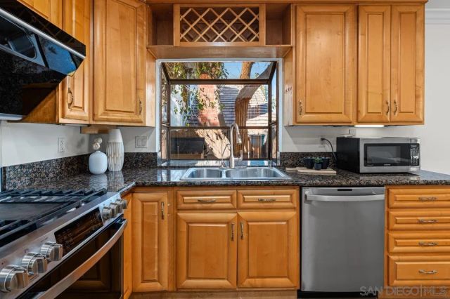 13175 Entreken Avenue, San Diego, CA 92129