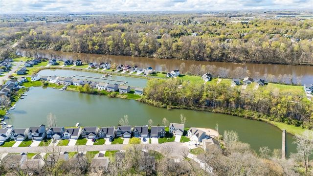 540 N Cygnet Lake Drive, Benton Harbor, MI 49022