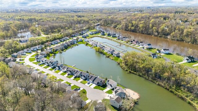 540 N Cygnet Lake Drive, Benton Harbor, MI 49022