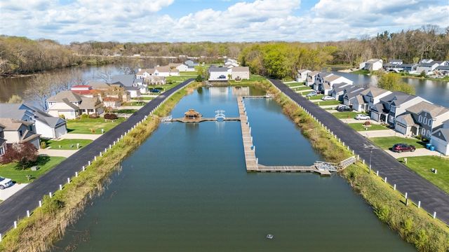 540 N Cygnet Lake Drive, Benton Harbor, MI 49022