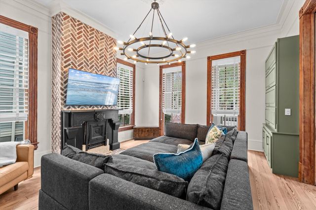 1522 Ball Street, Galveston, TX 77550
