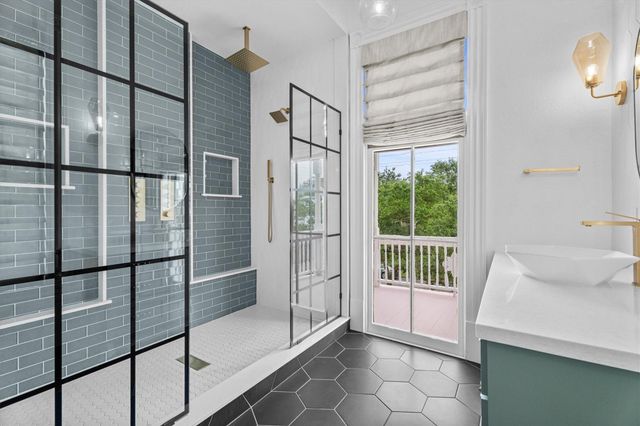 1522 Ball Street, Galveston, TX 77550