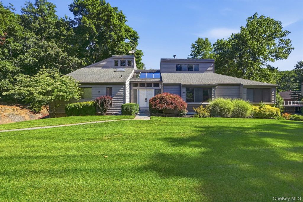 1 Kings Grant Way, Briarcliff Manor, NY 10510 — exterior