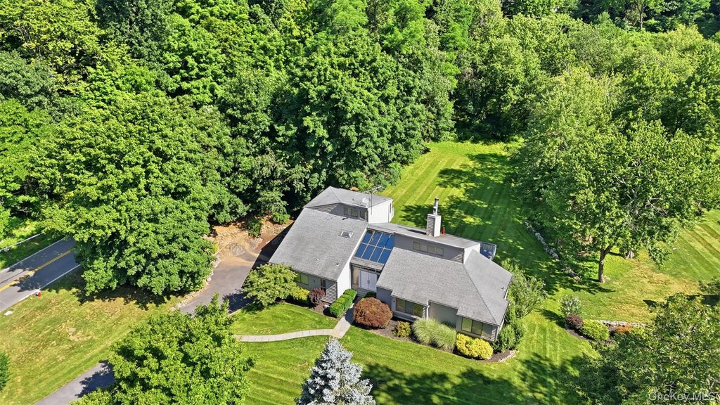 1 Kings Grant Way, Briarcliff Manor, NY 10510 — photo 2
