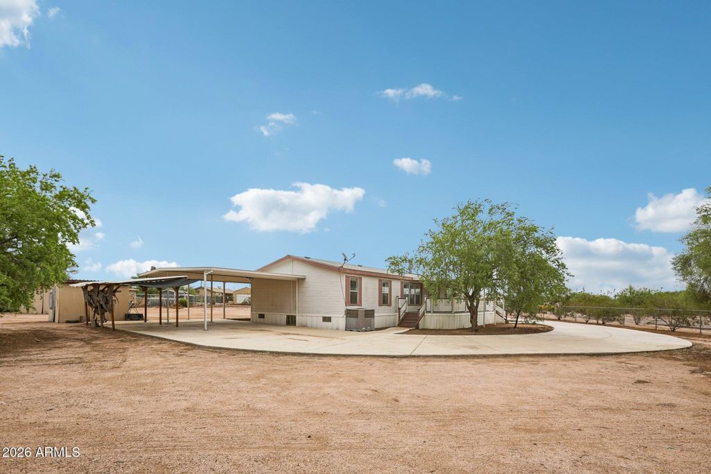 1926 N MAIN Drive, Apache Junction, AZ 85120 — exterior