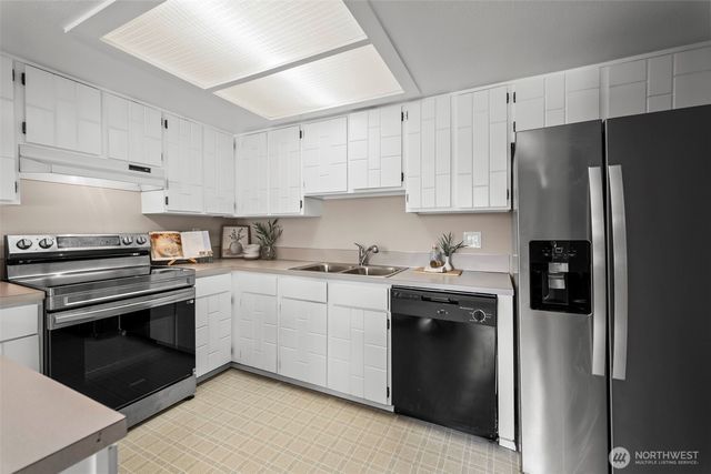 296 298 North Shore Boulevard, Fox Island, WA 98333