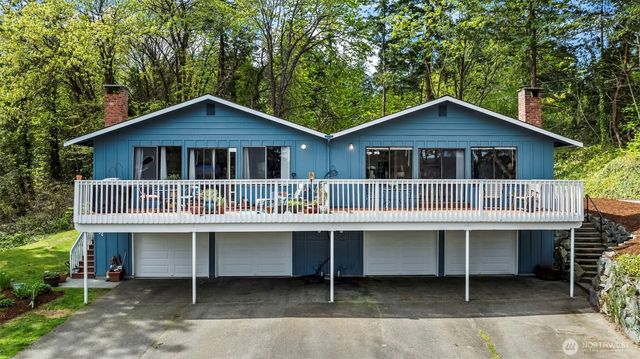296 298 North Shore Boulevard, Fox Island, WA 98333