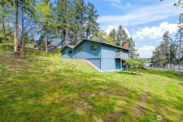296 298 North Shore Boulevard, Fox Island, WA 98333