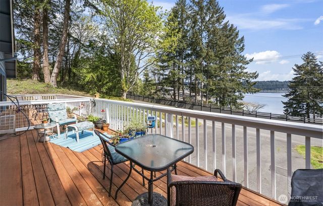 296 298 North Shore Boulevard, Fox Island, WA 98333
