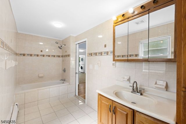 618 Wood Ave, North Brunswick Twp., NJ 08902