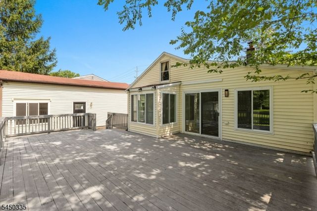 618 Wood Ave, North Brunswick Twp., NJ 08902