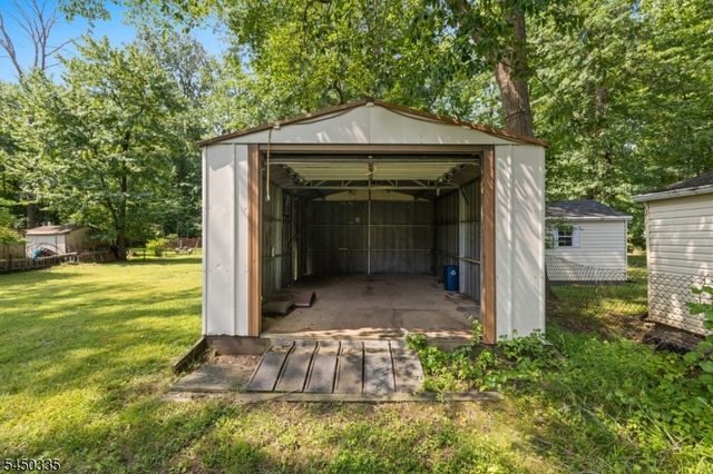 618 Wood Ave, North Brunswick Twp., NJ 08902