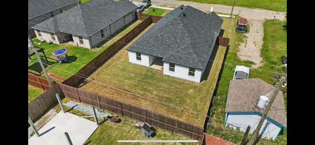 9413 Prairieview Drive, Fort Worth, TX 76134
