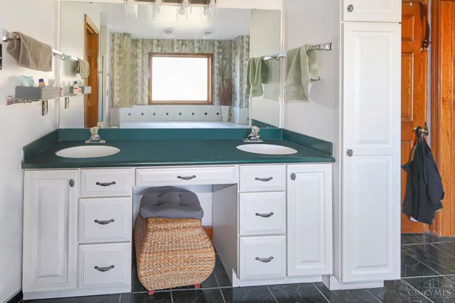 1613 W Concord Road, Pierce Twp, OH 45102