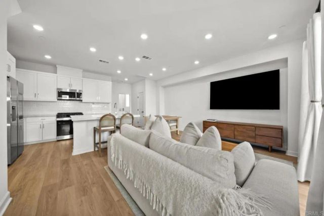 2325 Acara Circle, San Diego, CA 92154