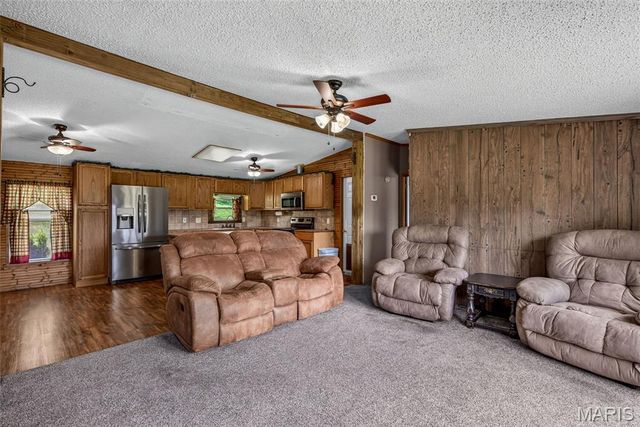 3440 Raby Road, Farmington, MO 63640